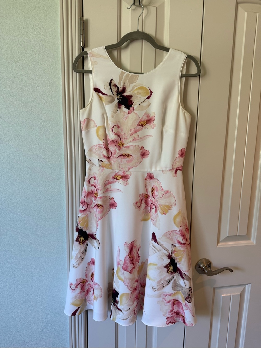 White House Black Market White Floral Fit-and-Flare Dress